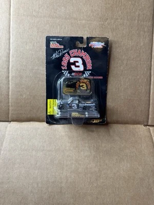 Mike Skinner #3 GM Goodwrench 1995 Chevy Supertruck - Truck Series Champion 1:64 Foto 1 de 2