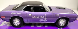 Iola 2004 Old Car Show - 1:24 Die Cast Car - 1971 PLYMOUTH CUDA, New - Picture 1 of 11