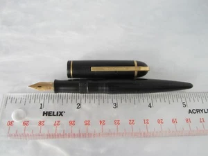 HERMOSA PLUMA ESTILOGRÁFICA ANTIGUA EVERSHARP SKYLINE NEGRA 14K MEDIANA NUEVA EN CAJA - Imagen 1 de 24