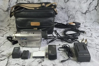 Panasonic NV-DS11B Digital Camcorder Mini DV Tape DVR Video Camera WORKING - Image 1 of 4