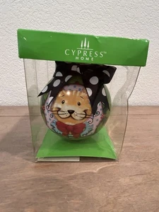 Cypress Home Kitty Cat "Santa I've Been Purrfect" Bola de Navidad Adorno Nuevo en Caja - Imagen 1 de 9