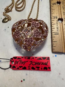 Gold Toned Pink Pave Crystals Rhinestones Pendant Heart Necklace - Picture 1 of 12