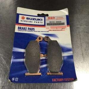 Pieza Original Suzuki - Juego Pastillas Freno Traseras y Cuñas (GSX-R1000 07-08) - 69101-44820 - Imagen 1 de 1