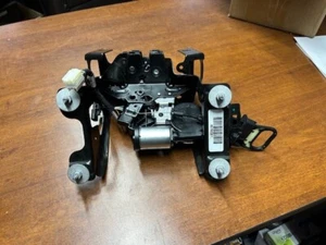 2020-2025 Chevrolet Corvette OEM GM Rear Latch Assembly 86782301 - Picture 1 of 7