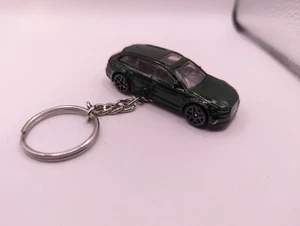 AUDI RS Avant 2017 llavero verde oscuro nuevo raro - Imagen 1 de 6