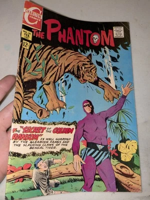 The Phantom #30 (Charlton February 1969) - Image 1 of 4