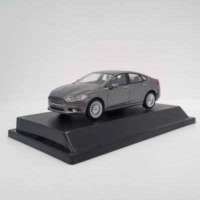 GREENLIGHT 1:43 2013 FORD FUSION BERLINA GRIGIO - Immagine 1 di 4