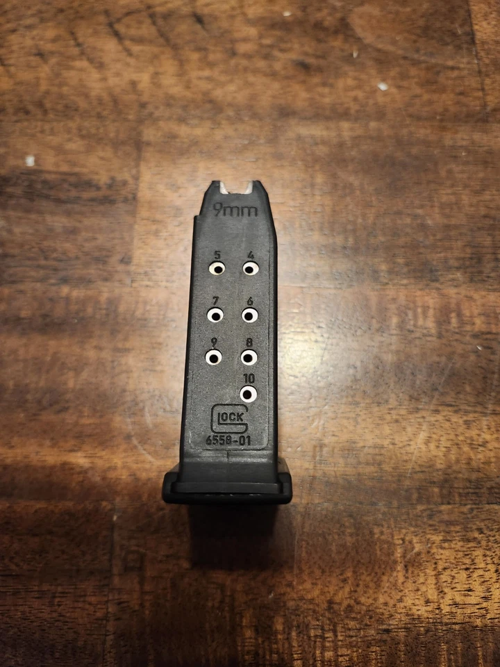 Б/у компактный магазин для Glock 26 10rd заводской 9 мм - Изображение 1 из 3