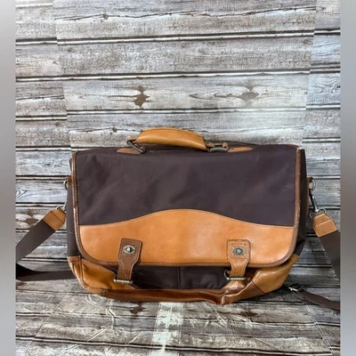 Bolso para portátil Cutter and Buck Legacy Collection maletín de cuero Foto 1 de 4