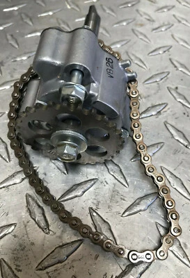 Bomba de aceite Honda CBR600F4 1999-06 P/N 15100-MBW-000 artículo usado  Foto 1 de 2