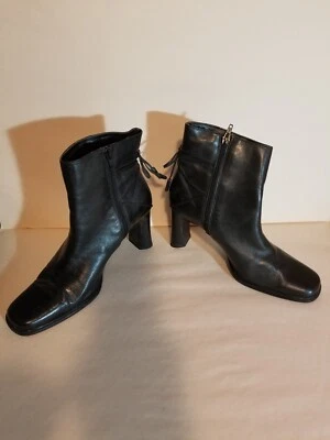 Botas Apostrophe Para Mujer Talla 9 1/2 Cuero Negro Puntera Cuadrada Cremallera Tacón 3 1/4 pulgadas Foto 1 de 4