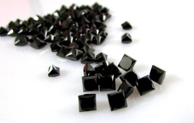 Premium Top Quality Black Spinel Princess Cut Square Calibrated 4.5MM - 10 Pcs - Image 1 of 4