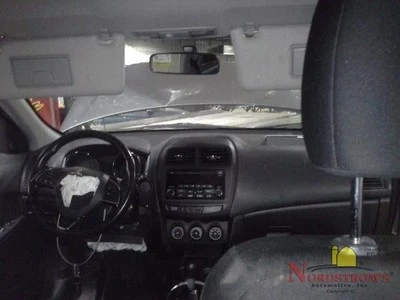 2016 三菱 Outlander Sport 内后视镜 — 第 1/4 张图片