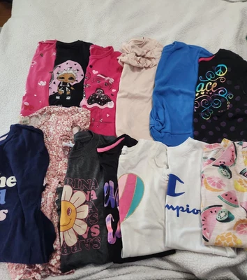 Bundle lot of girls shirts Size 7 7/8 - Image 1 of 4