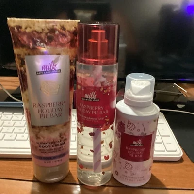 Raspberry Holiday Pie Bar  Spray, Body Cream and Shapeable Soap - Image 1 of 2