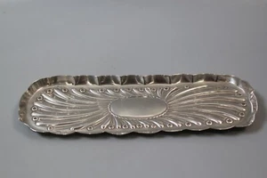 Rare antique sterling silver pen tray - central oval, ribbed rays, scalloped rim - Picture 1 of 7