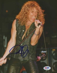 Robert Plant of Led Zeppelin photo Reproduction signature quality photo - Picture 1 of 2