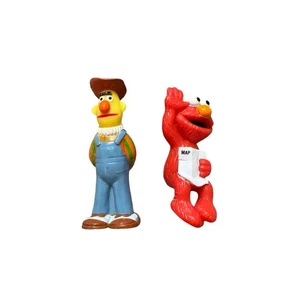 Vintage Sesamstraße Figuren Lot von JHP 80er Jahre 2-2,5" Bert & Elmo - Bild 1 von 8