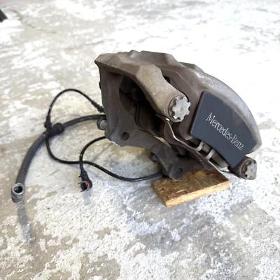 ✅ 2010-2016 Mercedes-Benz E350 W212 OEM FRONT RIGHT BRAKE CALIPER + PADS 322x32 - Image 1 of 4