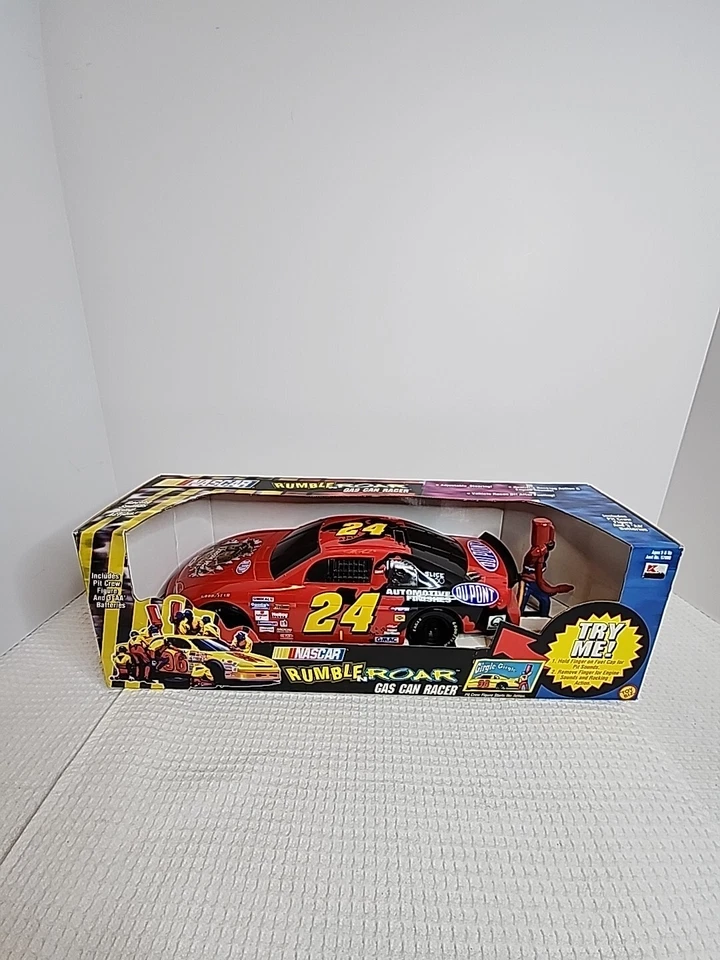 1997 ToyBiz NASCAR Rumble Roar Jeff Gordon #24 Gas Can Racer Stock Race Car
