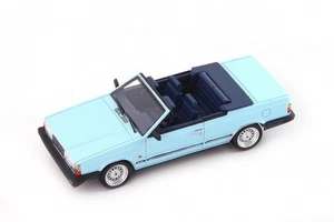 AVN60135 - Volvo 760 GLE cabriolet Mellberg blu - 1985 a 1/43 di Avenue 43 - Foto 1 di 1