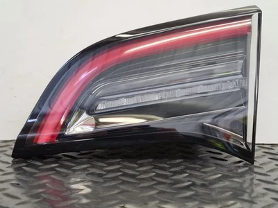 TESLA MODEL Y LONG RANGE 2022 5DR HATCH RIGHT REAR INNER TAIL LIGHT 150208900B - Image 1 of 4