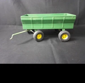  John Deere Barge Wagon Trailer by ERTL Farm Toy@97 - Picture 1 of 10