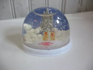 Vtg Alabama Space Rocket Center Snowglobe Plastic Souvenir TRUE LIES Hong Kong - Picture 1 of 4