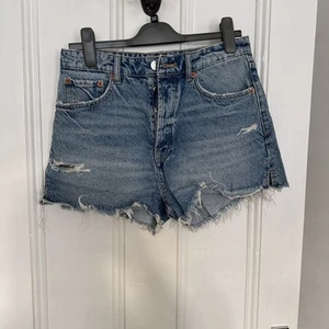 Zara De-stressed Denim Shorts 12 - Picture 1 of 6