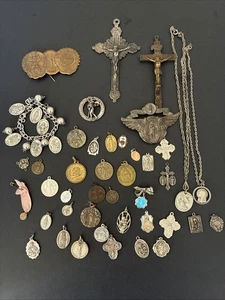 Lote Religioso Vintage y Antiguo Crucifijo San Cristóbal María Collar Medallas - Imagen 1 de 21