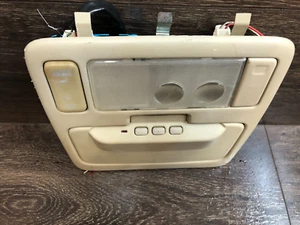 Toyota Solara: 1999, 2000, 2001, 2002, 2003, luz domo superior - Imagen 1 de 12