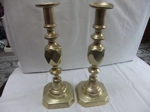 THE KING OF DIAMONDS Pair of Antique Victorian BRASS CANDLESTICKS 31.5 x 12 cm - Photo 1/14