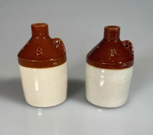 VINTAGE STEINZEUG MONDSCHEINKRUG SALZ- UND PFEFFERSTREUER, ERHÖHT 'S' UND 'P' - Bild 1 von 9