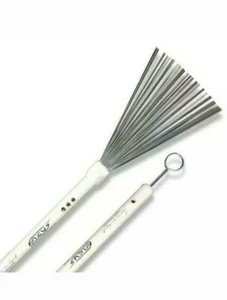 1 PAIR FACUS FACUS BATTERY BRUSHES Maurizio Dei Lazzaretti Signature Brushes - Picture 1 of 1