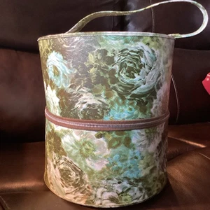 Parrucca e cappello verde vintage con cerniera anni 60 scatola da viaggio - Foto 1 di 5