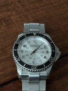 Victorinox Swiss Army Ladies' Maverick 241482 Silver Dial 34mm Quartz Watch - Picture 1 of 6