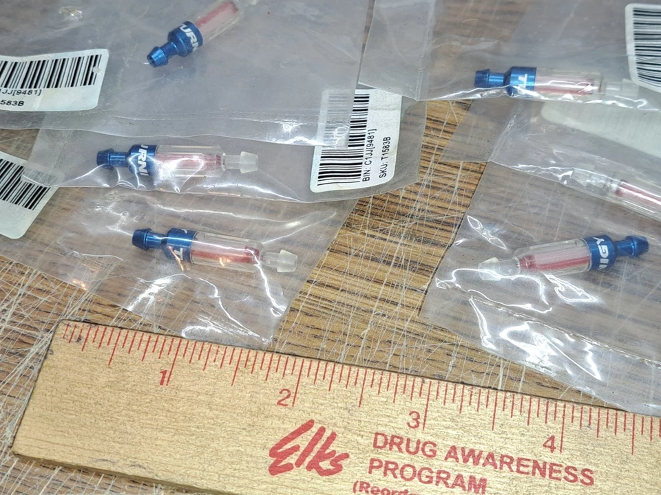 LOTE (6) Filtros de combustível compactos reconstruíveis Turnigy aviões de controle remoto - Imagem 1 de 4