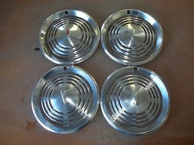 1973 73 1974 74 Pontiac Firebird Le Mans Grand Prix Ventura tapacubos cubierta de rueda 4 Foto 1 de 4