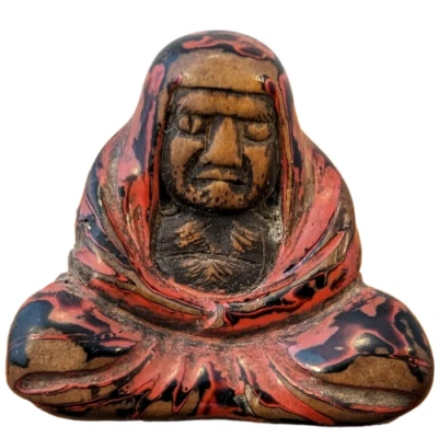 Antique Japanese Red & Black Negoro Lacquer & Wood Netsuke of Seated Daruma - Image 1 of 4