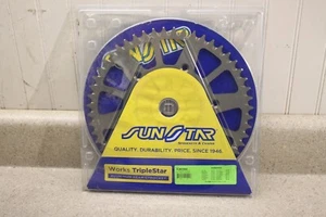 SUNSTAR REAR SPROCKET ALUMINUM 52T-520 Kawasaki KX125 KX250 KX450F KX500 2330 W8 - Picture 1 of 3