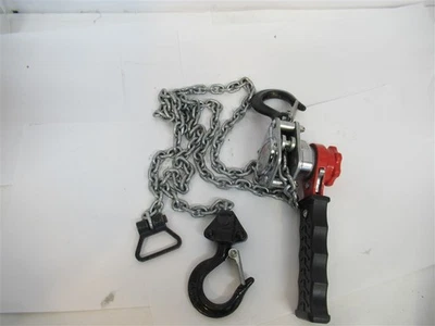 Polipasto de cadena con palanca Dayton 5YGF5B, 5', capacidad de carga 550 lb Foto 1 de 2