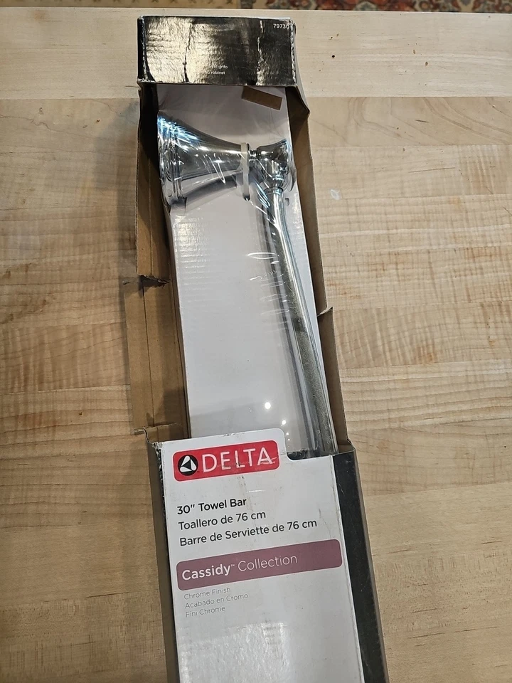 Delta Cassidy 30 pulgadas Toallero en cromo 79730 Foto 1 de 1
