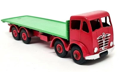 Camión Dinky Meccano Ltd Vintage - 502 Foden plataforma plana rojo verde repintado Foto 1 de 4