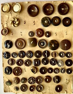 Antique Buttons Display Board Brown Bakelite & 4 Wood Many Have Individual Worth - Picture 1 of 4