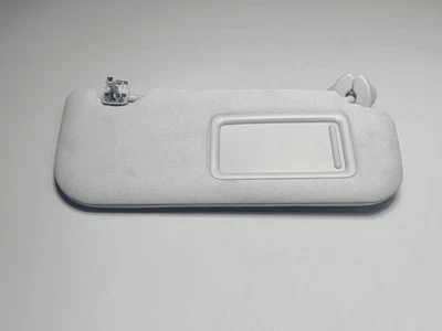 Toyota Camry 2018-2022 lado del pasajero delantero derecho parasol parasol OEM Foto 1 de 4