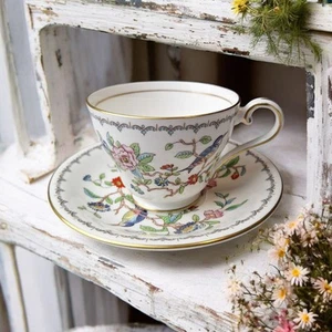 Vintage Aynsley Pembroke Teetasse und Untertasse Fine Bone China England Vögel Blumen - Bild 1 von 8