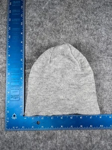 Walmart Beanie Toque Youth Kids One Size Light Gray Knit 100% Acrylic Snow Ski - Picture 1 of 6