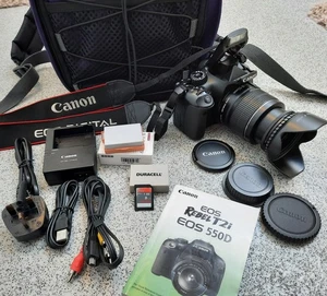 Canon EOS 550D 18.0MP Digital Camera with Canon EF-S 18-55mm IS Lens & Backpack - Picture 1 of 22
