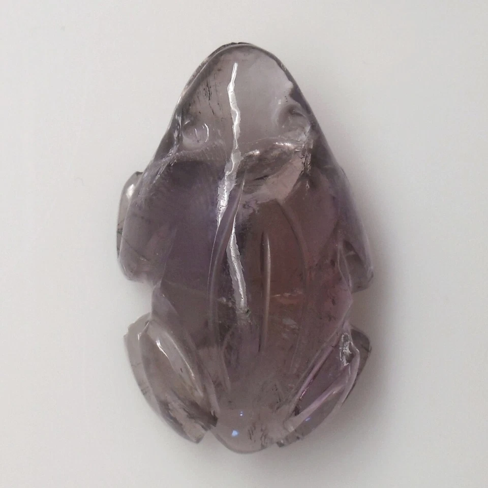 AMATISTA AFRICANA 38,70 X 24,50 MM RANA TALLADA TOTALMENTE NATURAL F-1296 Foto 1 de 1