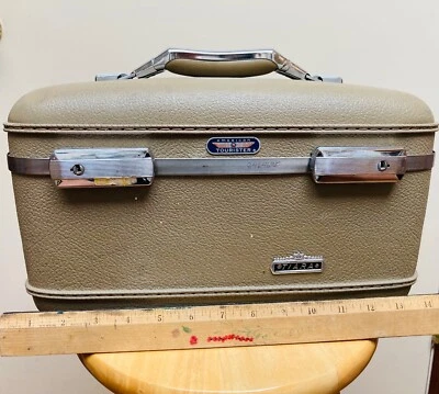 1960's American Tourister Tiara Beige Train Case Carry On With Mirror - Image 1 of 4